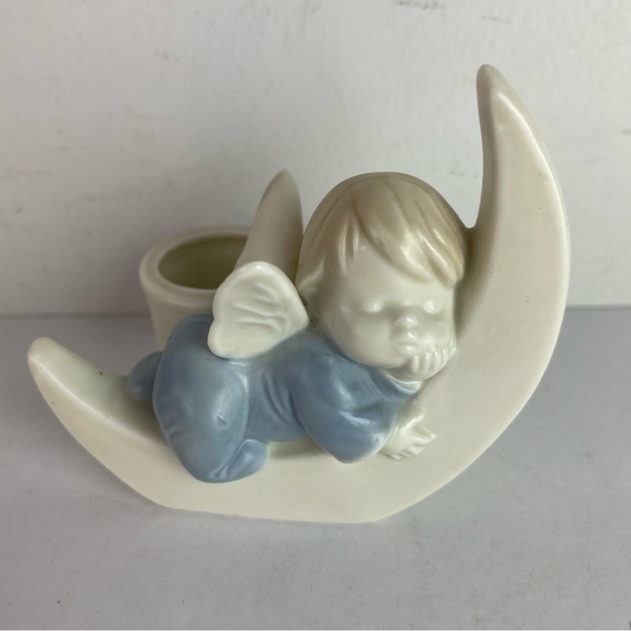 🚦3/$33 Colonial Candleholder CCCC Baby Angel on Moon Ceramic Candleholder - Picture 1 of 4